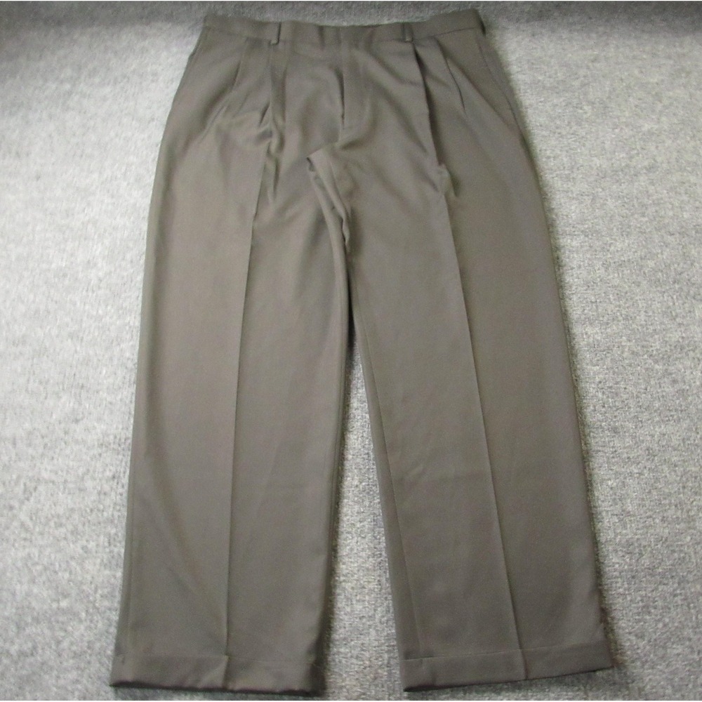 Haggar Pants Mens 40x32 Dark Grey Classic Fit Gabardine Dress Pleated Cuffed
